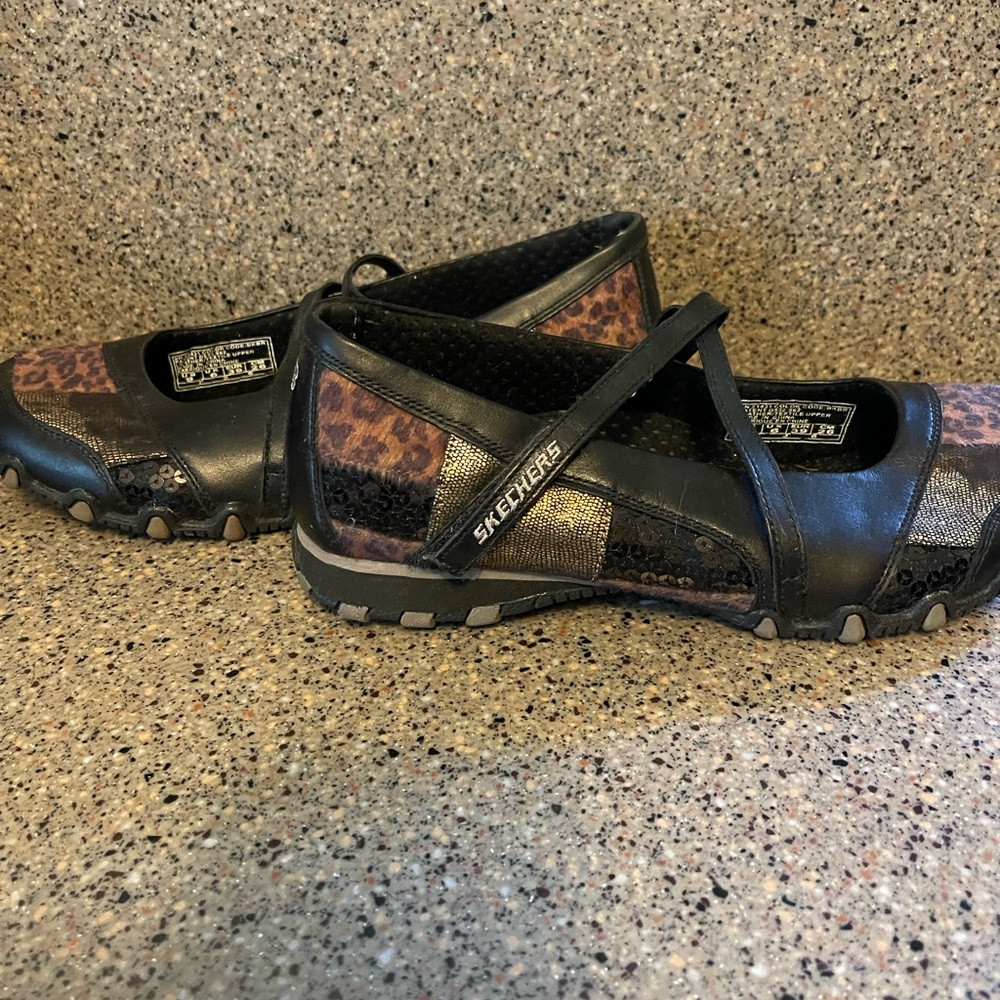 Skechers Black and Brown Women's Shoes
